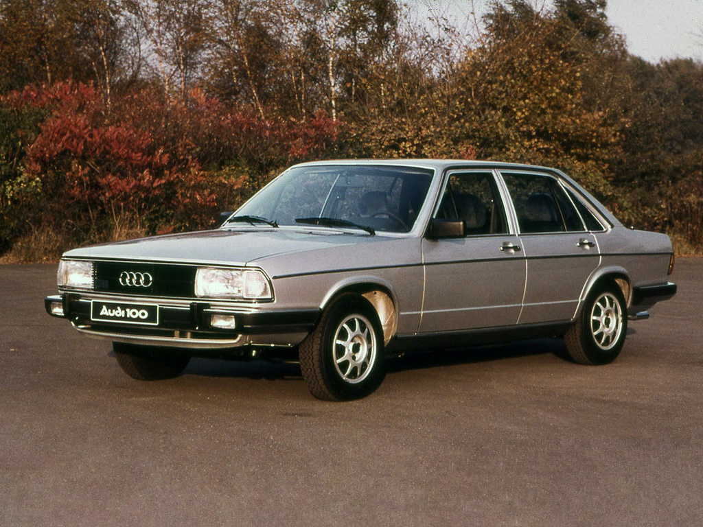 Audi 100 4-door Sedan 100 2.1 E C, 136hp (Automatic)